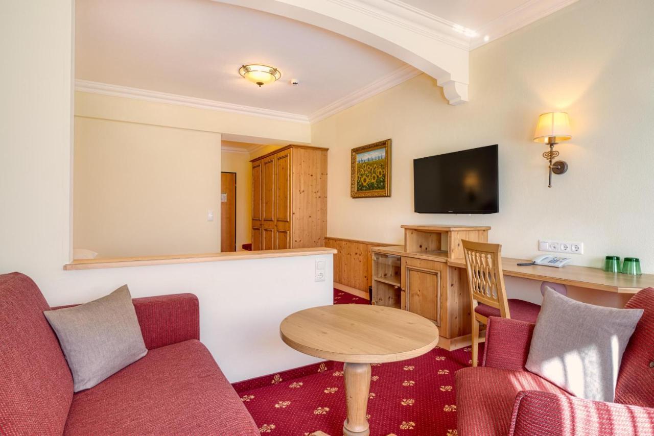 Hotel Kristall Гроссарль Экстерьер фото