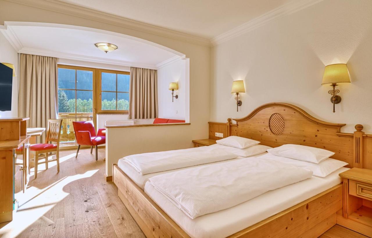Hotel Kristall Гроссарль Экстерьер фото